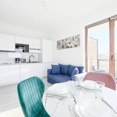 Blue Ii, Sun & Snow Sarbinowo