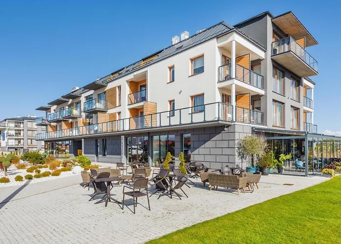 Apartment Blue Ii, Sun & Snow *