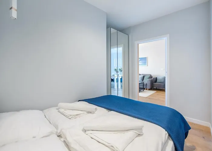 Blue Ii, Sun & Snow Sarbinowo